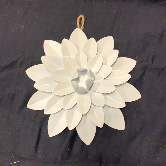 artminds Wall Decor White Metal Flower Wall Decor Poshmark